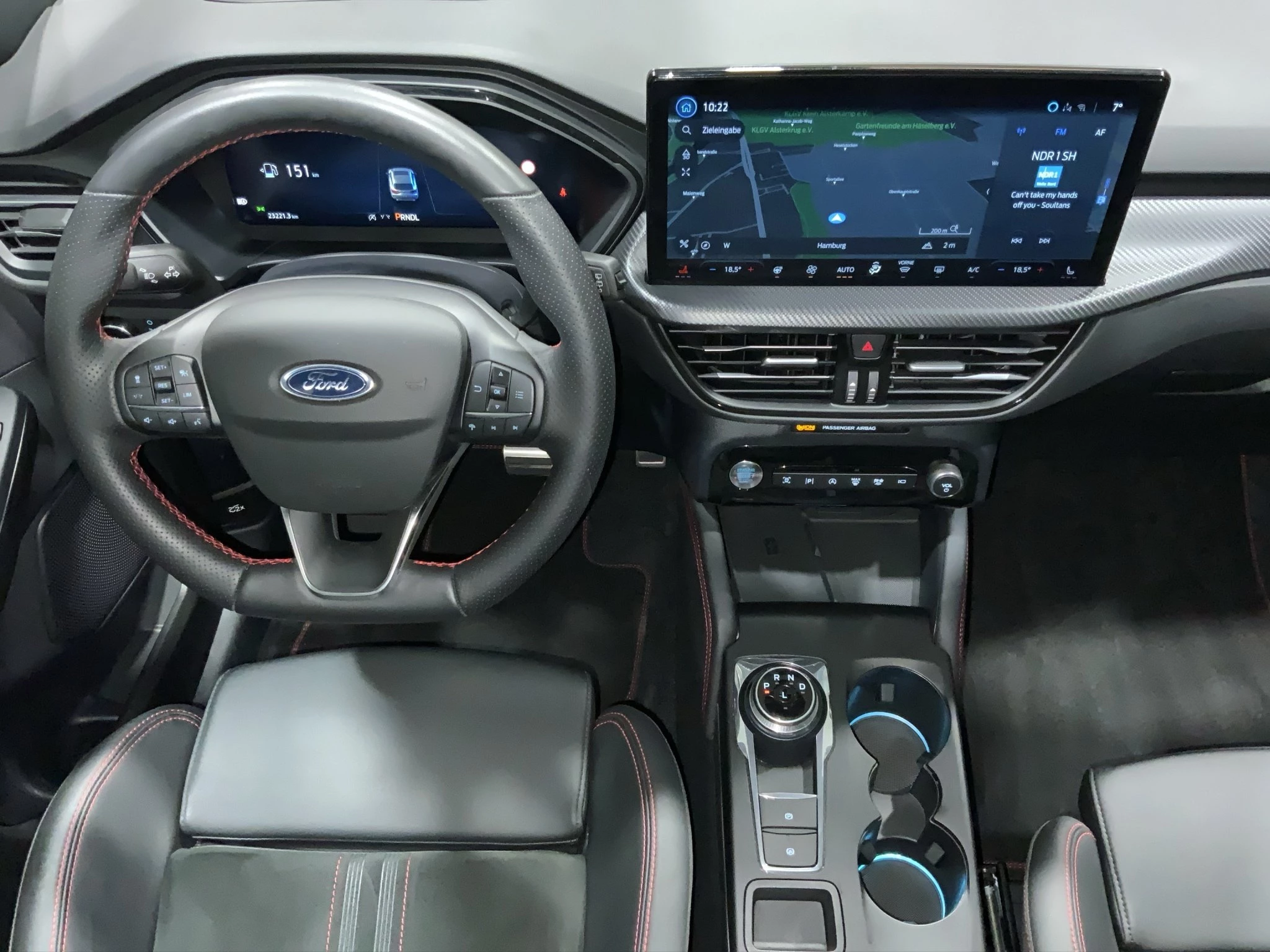 Ford Kuga ST-Line X Aut.*PANO*AHK*360GRAD*LED-MATRIX*NAVI*GRA*WINTER-PKT.
