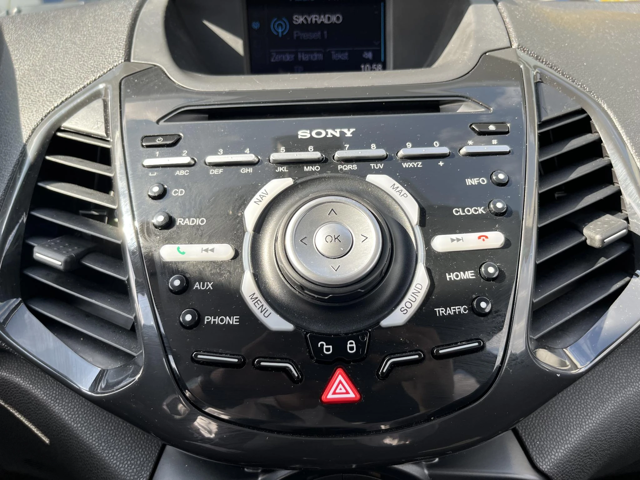 Ford-EcoSport-image-30