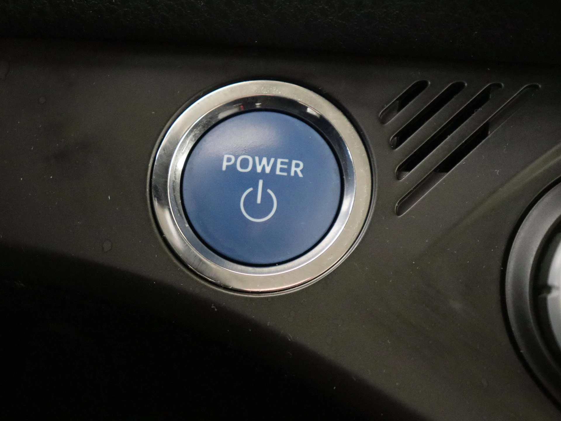 Toyota-Yaris-image-19