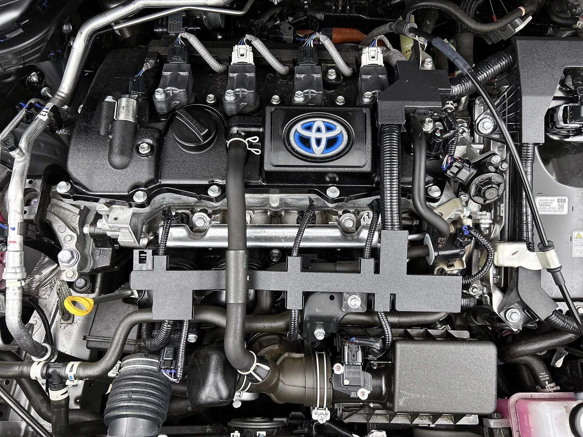 Toyota-C-HR-image-24