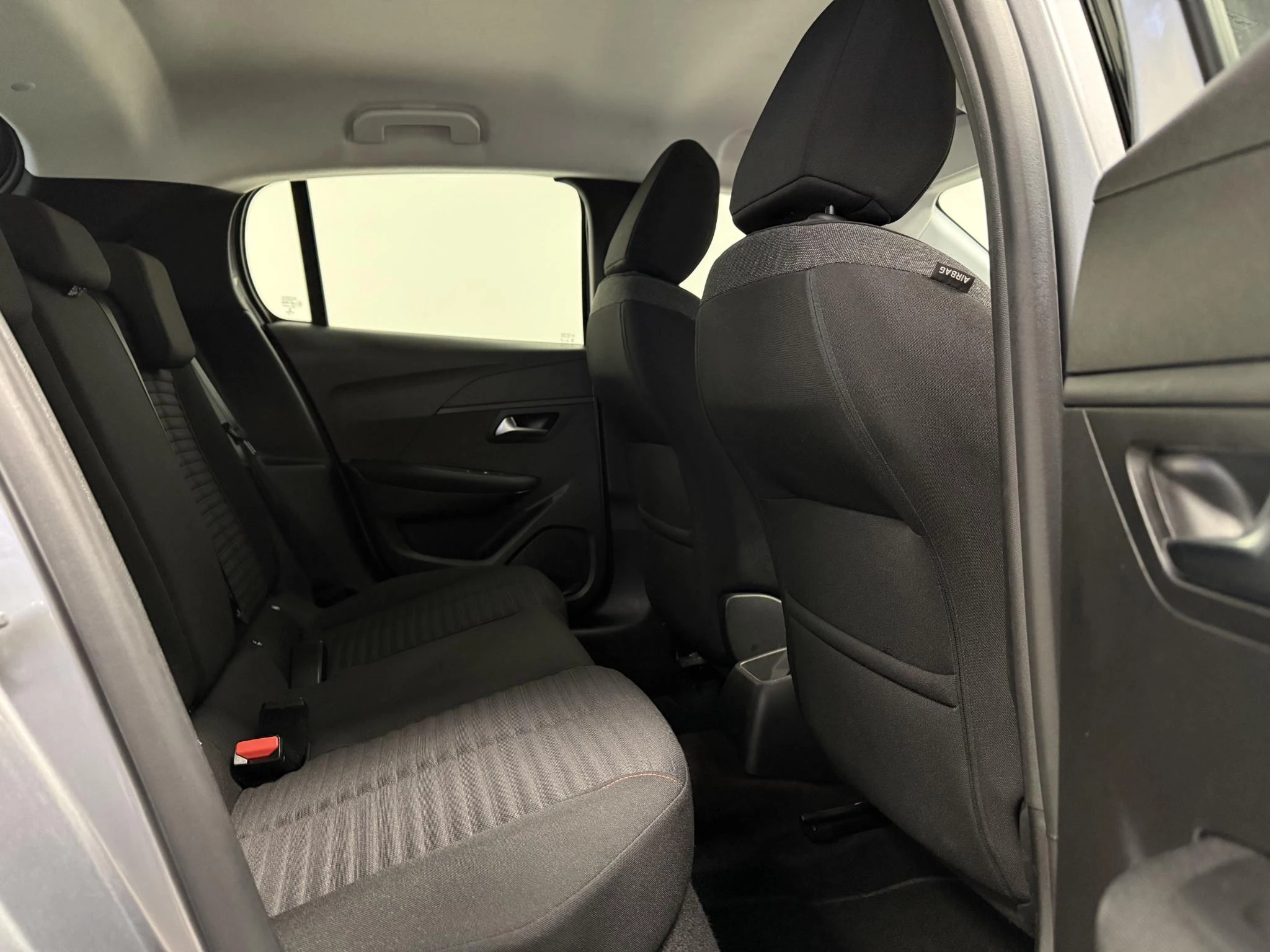 Peugeot-208-image-5