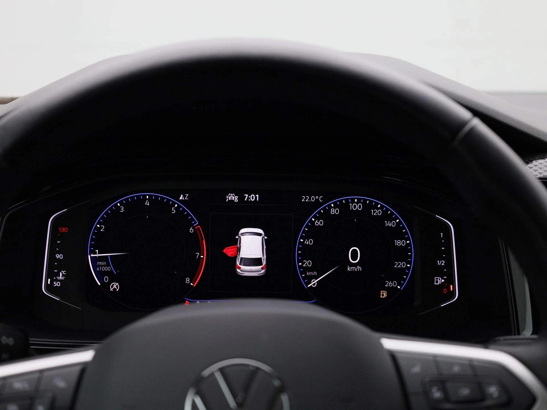 Volkswagen-Polo-image-7