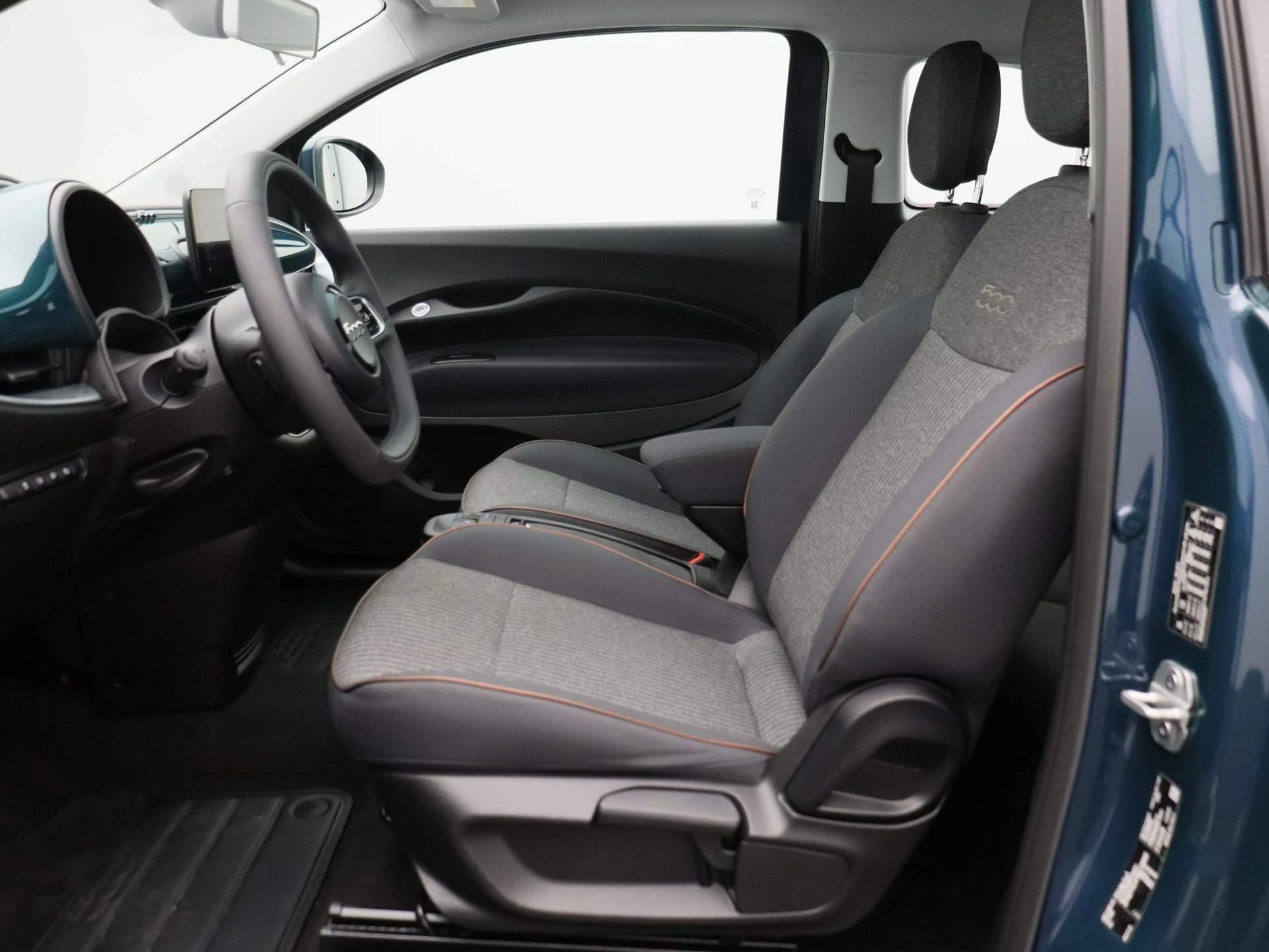 Fiat-500e-image-9