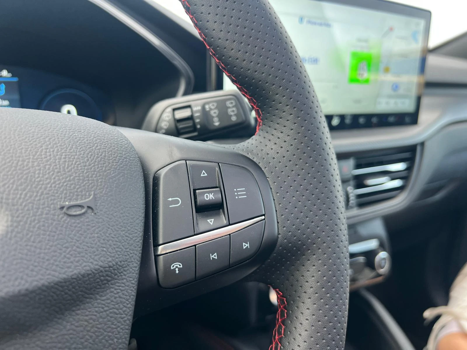 Ford-Kuga-image-12