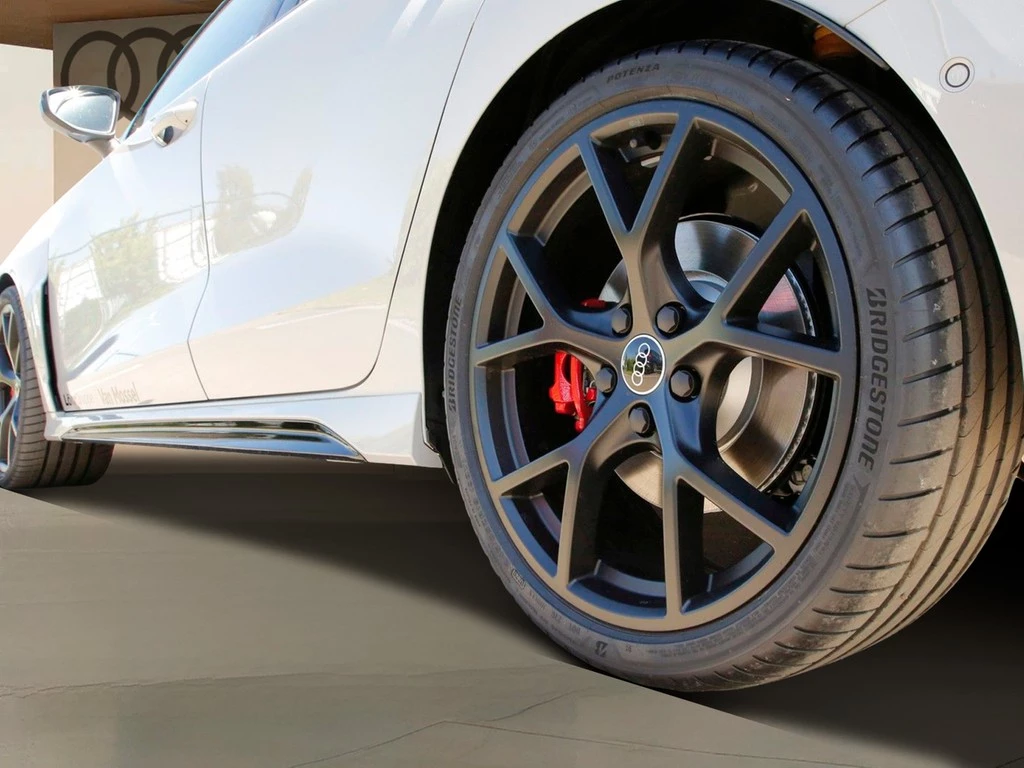 Audi RS3 Lim UPE 90.165 Individual 280 Navi Matrix
