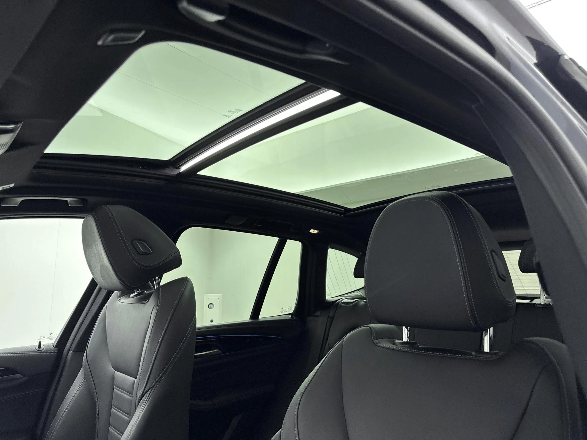 BMW-iX3-image-19