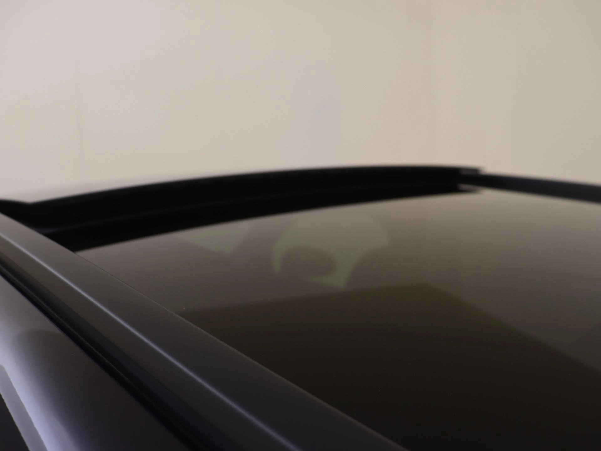 Mercedes-Benz-GLC-image-28