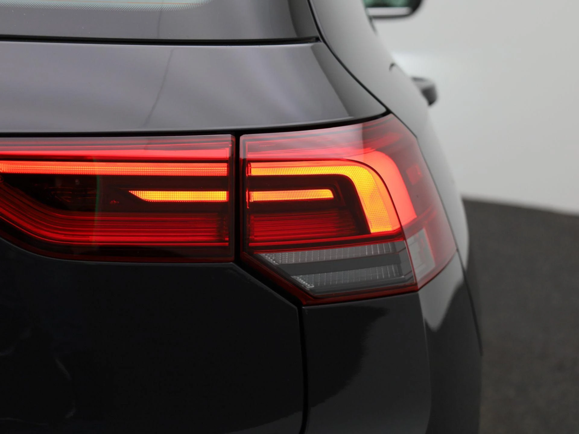 Volkswagen-Golf-image-36