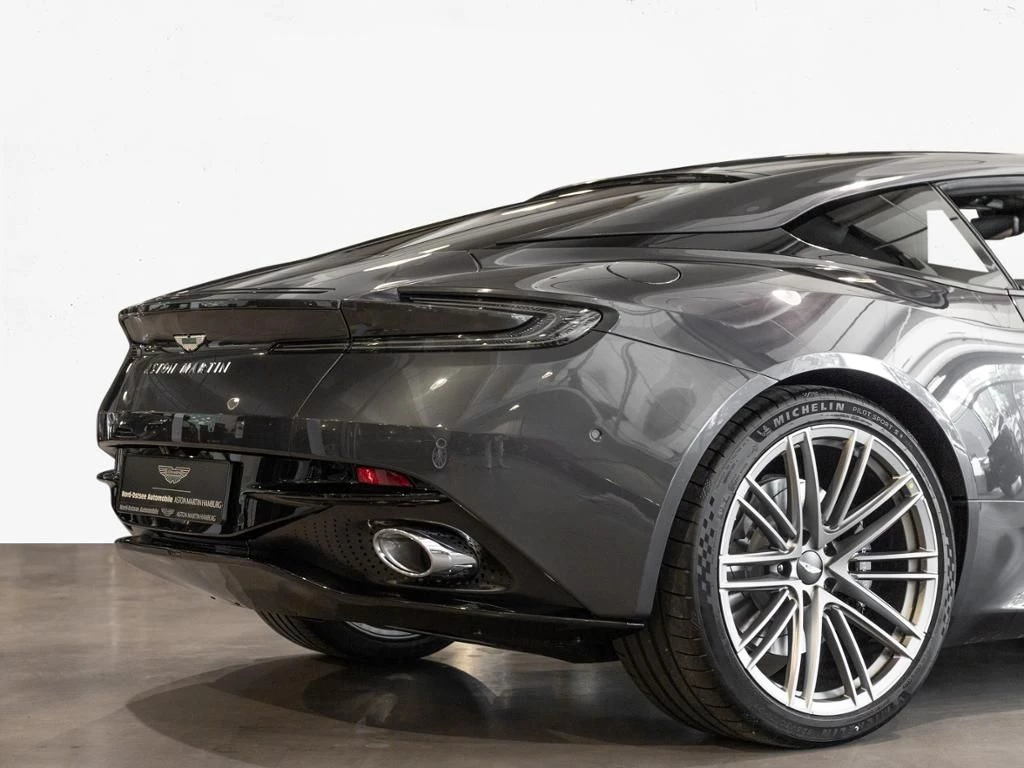 Aston Martin DB12 Coupe Aston Martin Hamburg