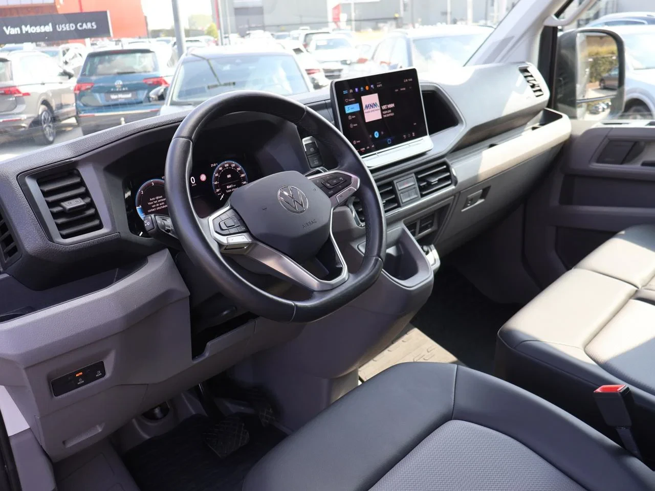 Volkswagen-Crafter-image-7