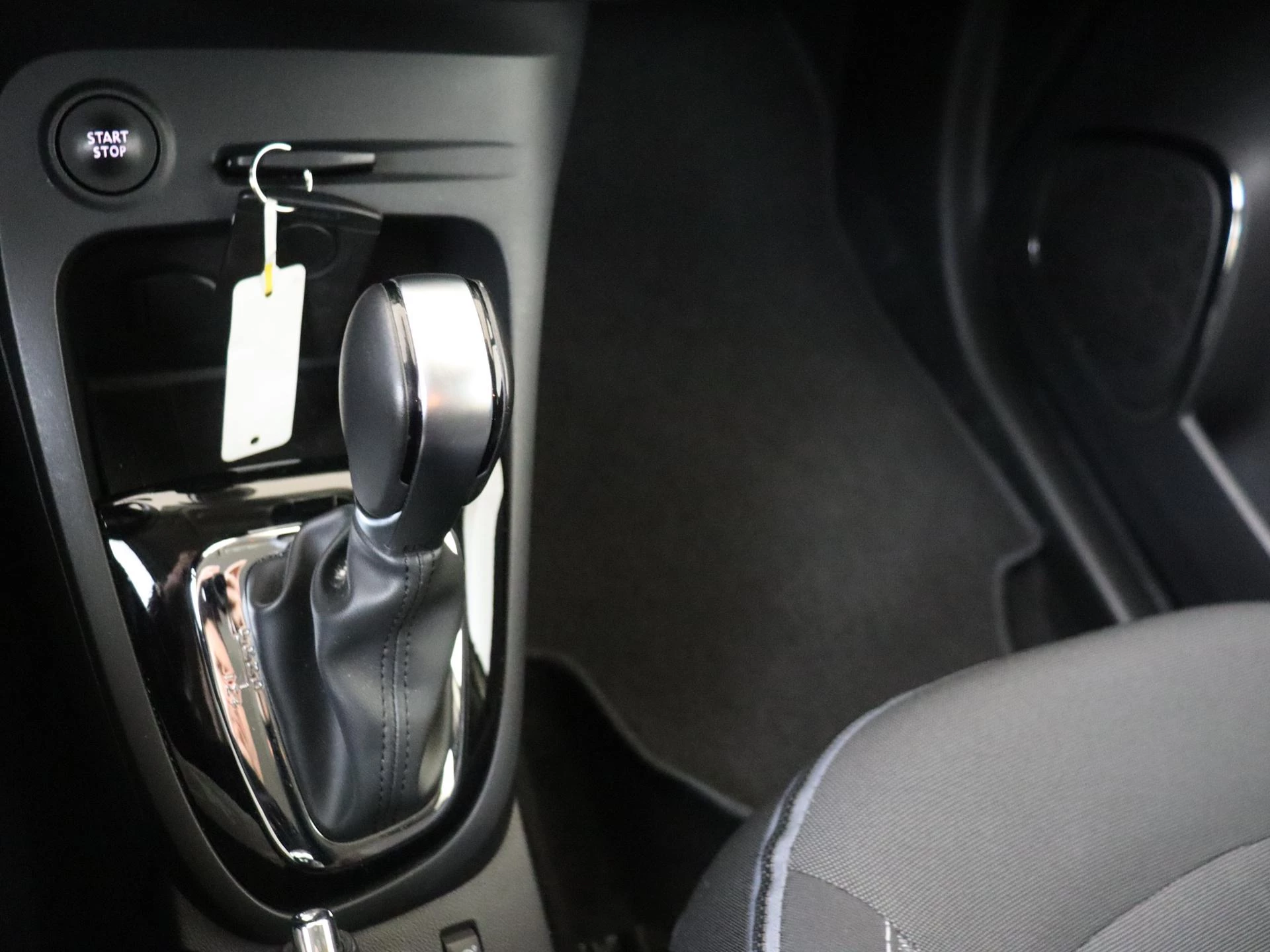 Renault-Captur-image-14