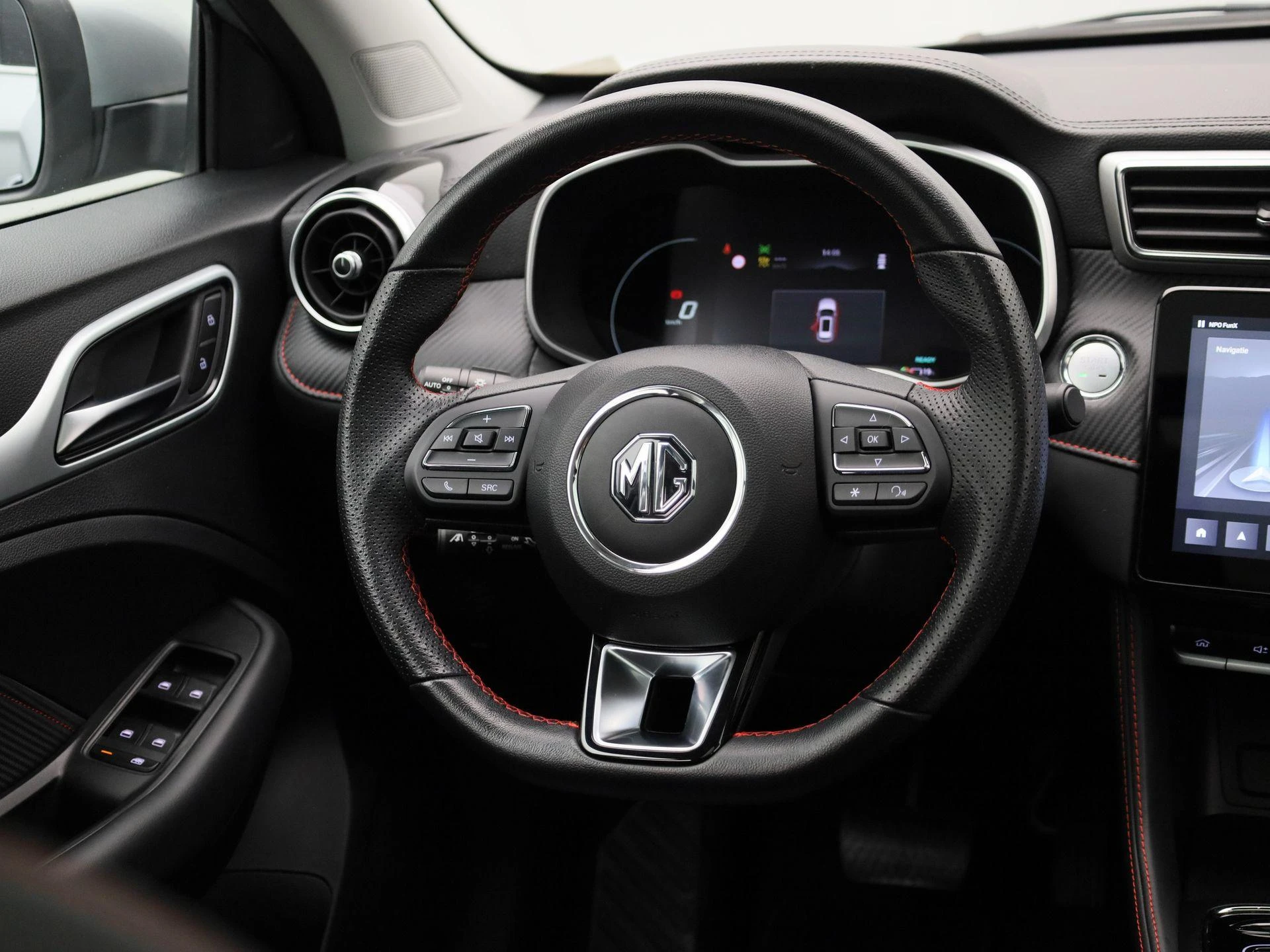 MG-ZS EV-image-9