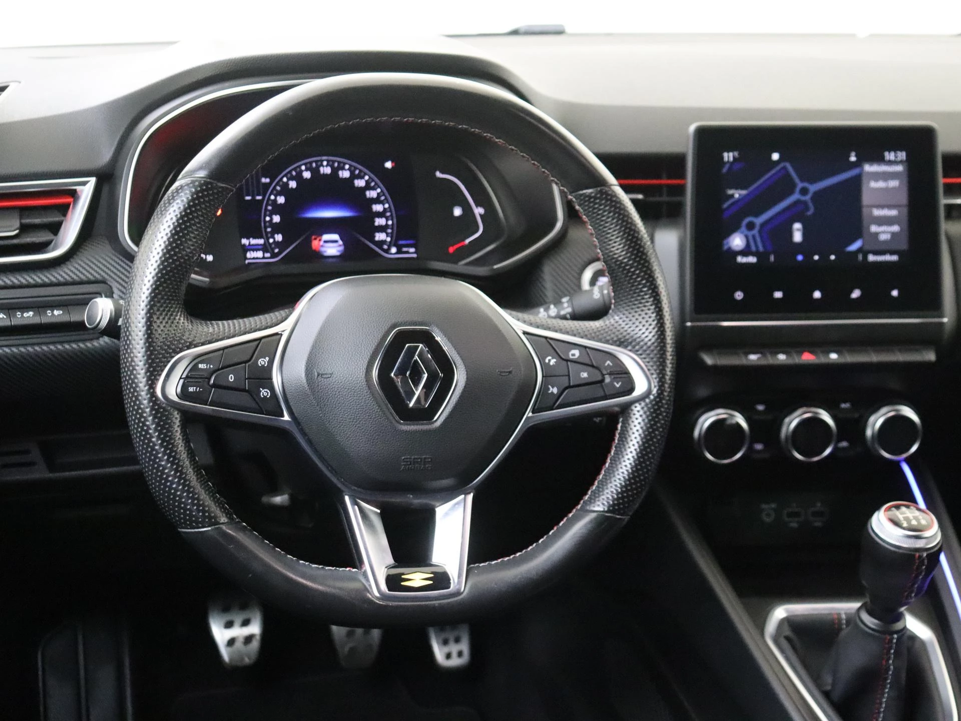 Renault-Clio-image-9