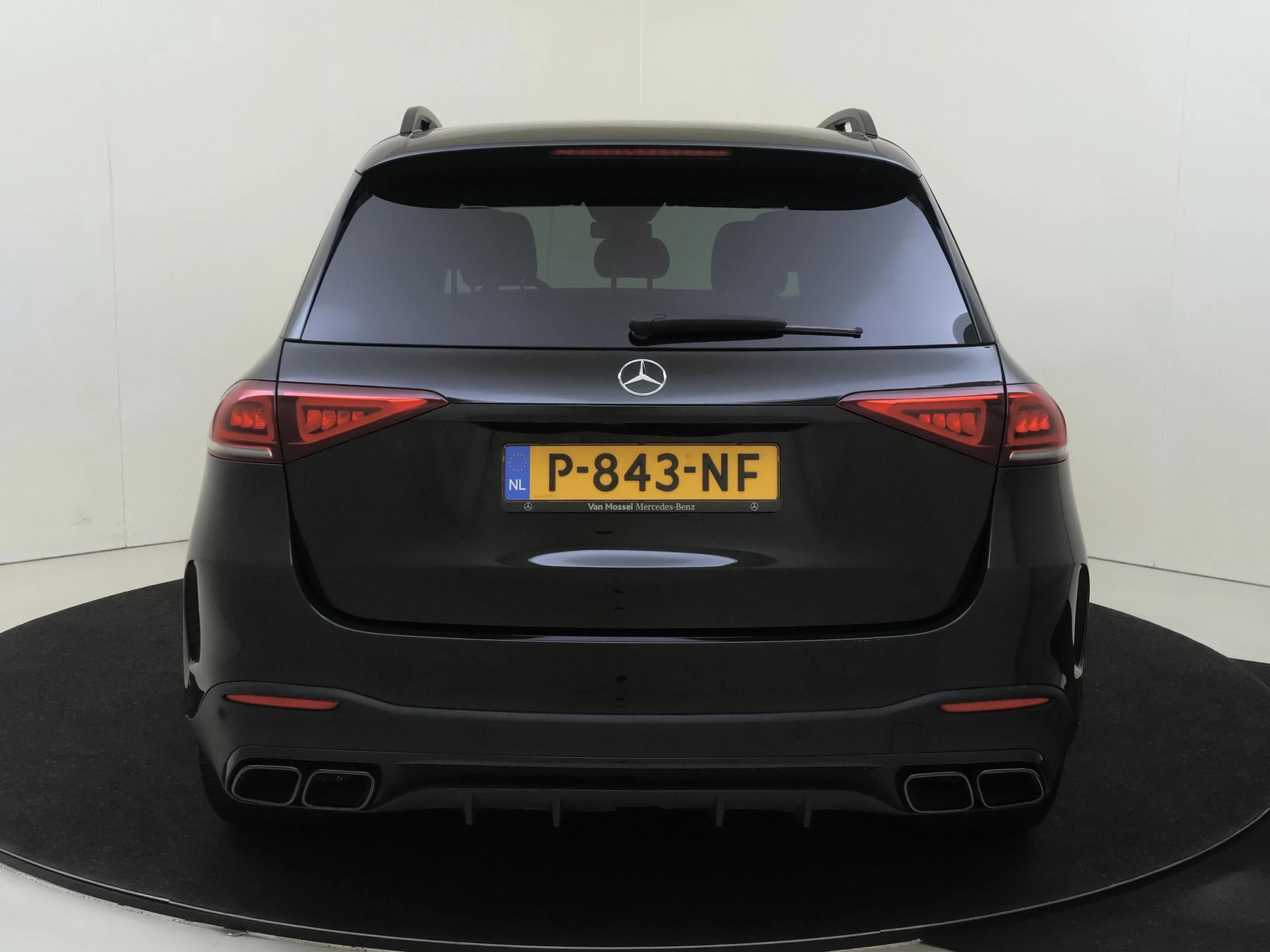 Mercedes-Benz-GLE-image-8