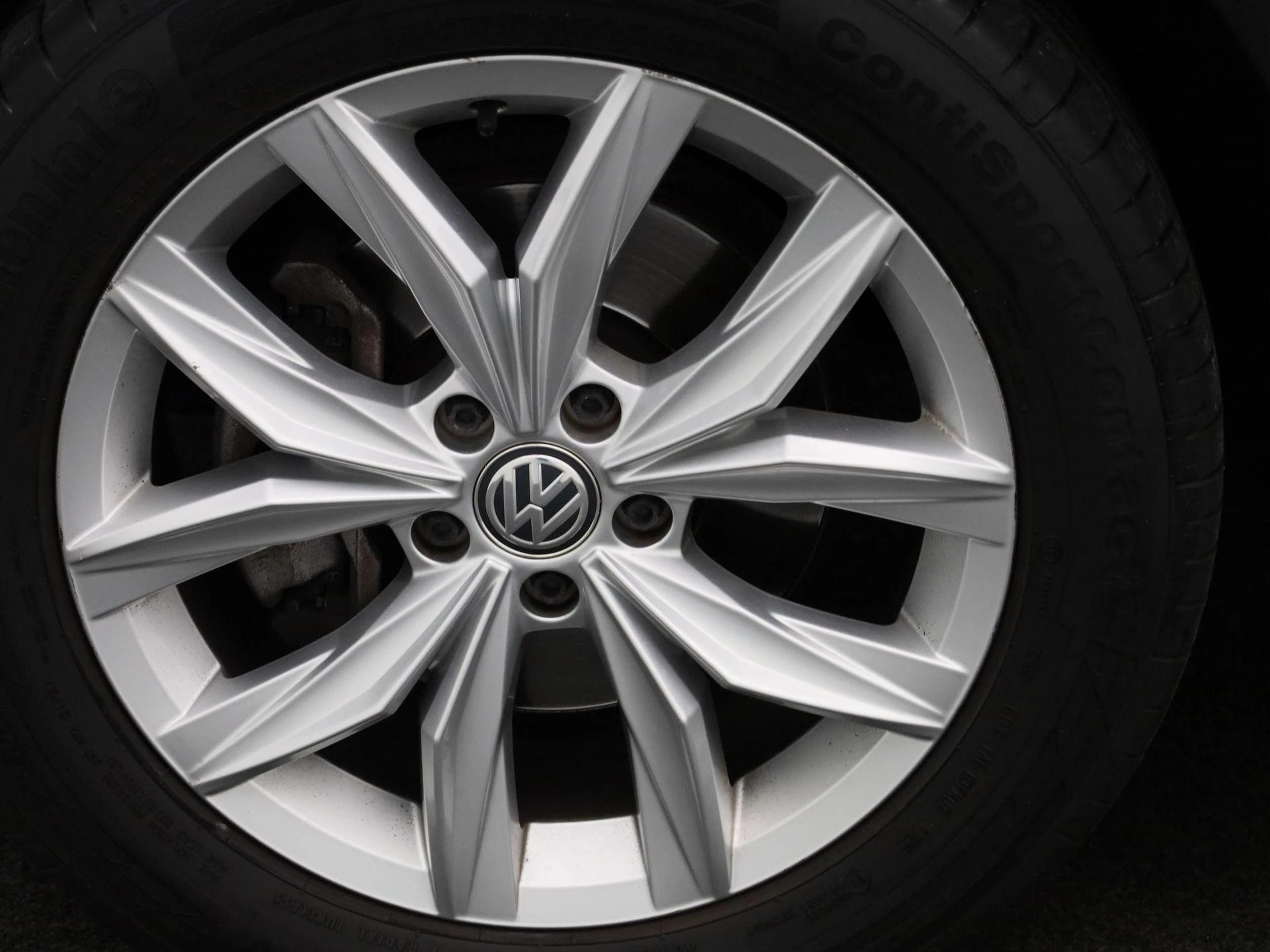 Volkswagen-Tiguan Allspace-image-14
