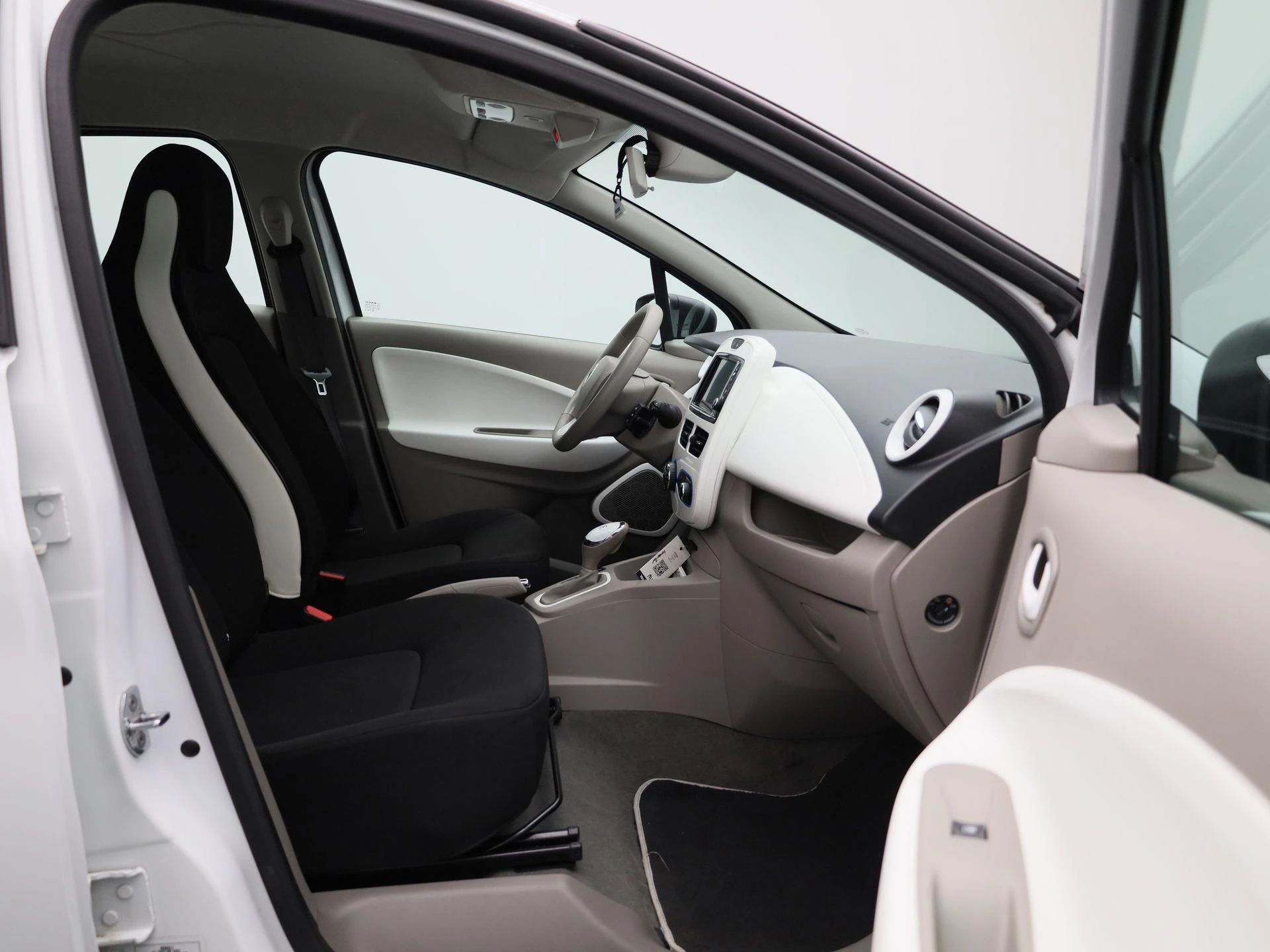 Renault-ZOE-image-32