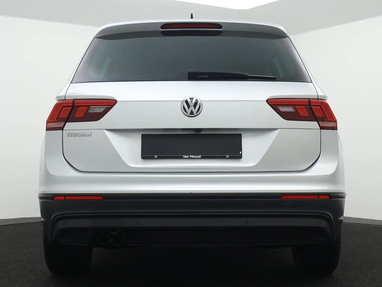 Volkswagen-Tiguan-image-7