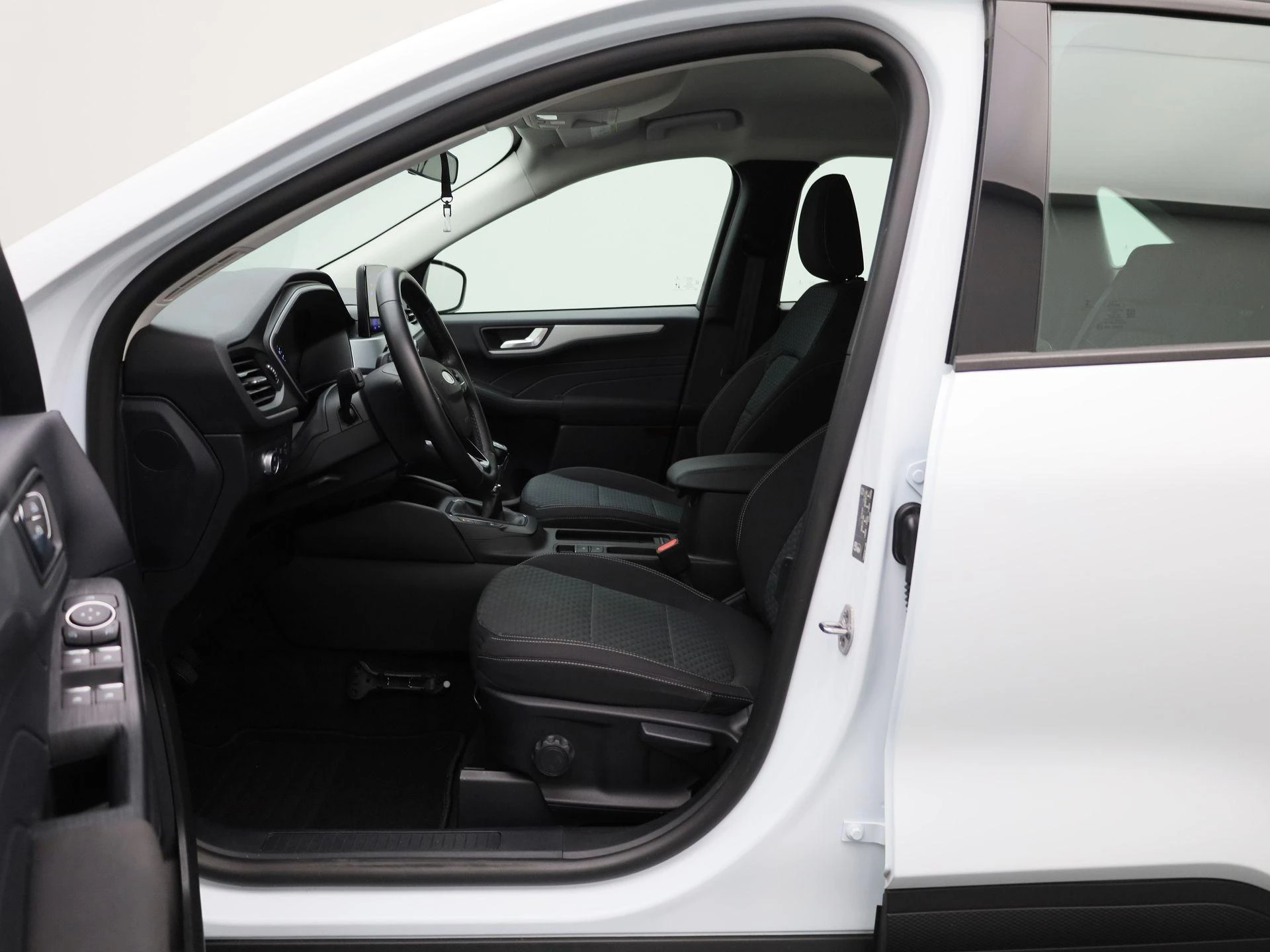 Ford-Kuga-image-8