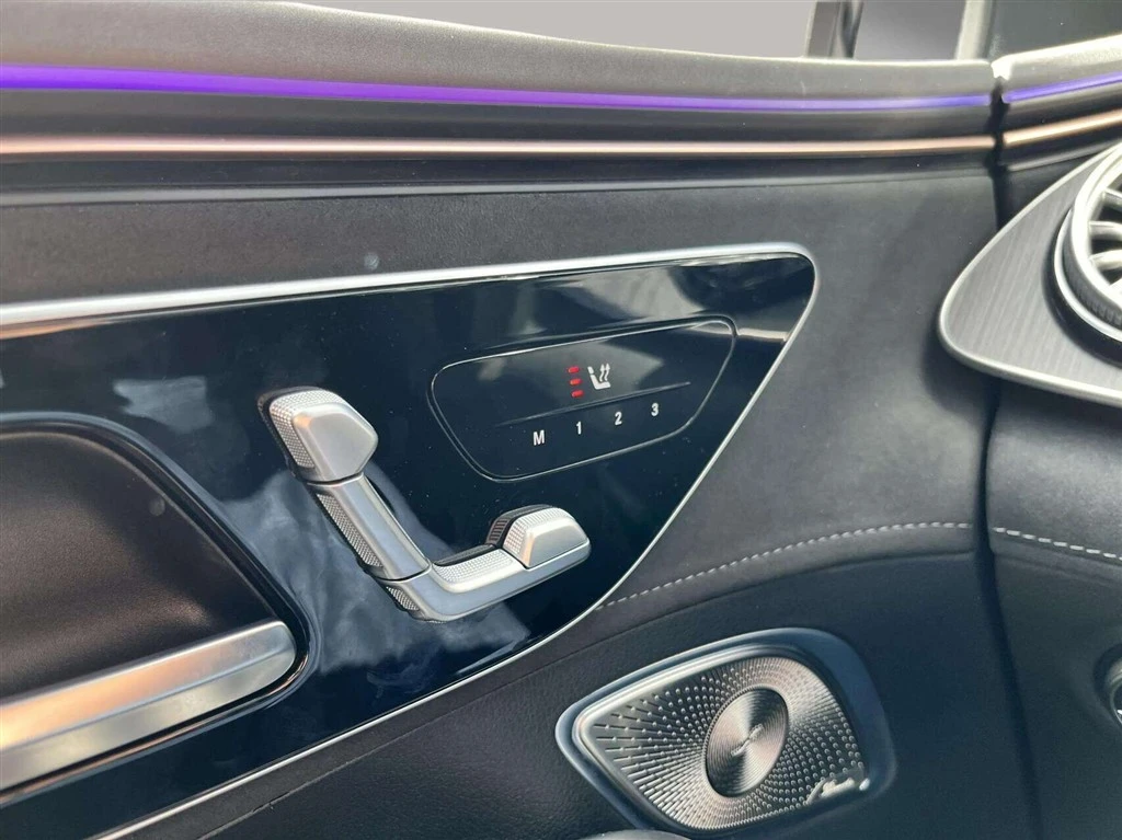 Mercedes-Benz-EQE-image-10