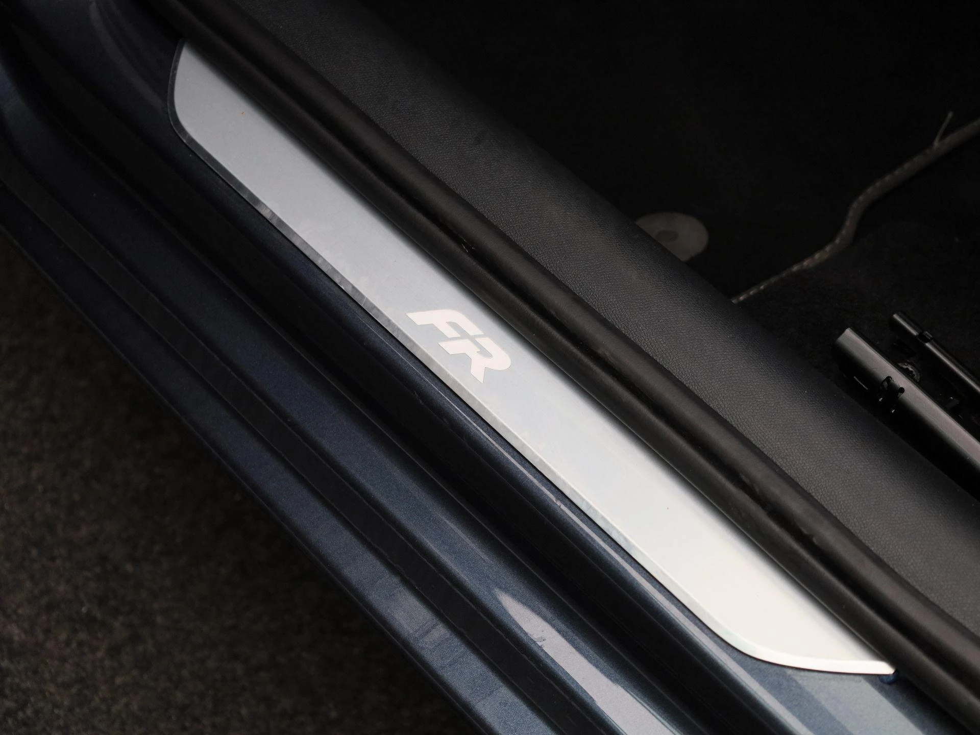 SEAT Leon Sportstourer 1.5 TSI e-Hybrid FR Business