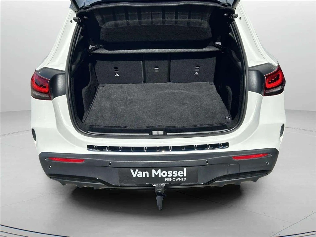 Mercedes-Benz-EQA-image-22