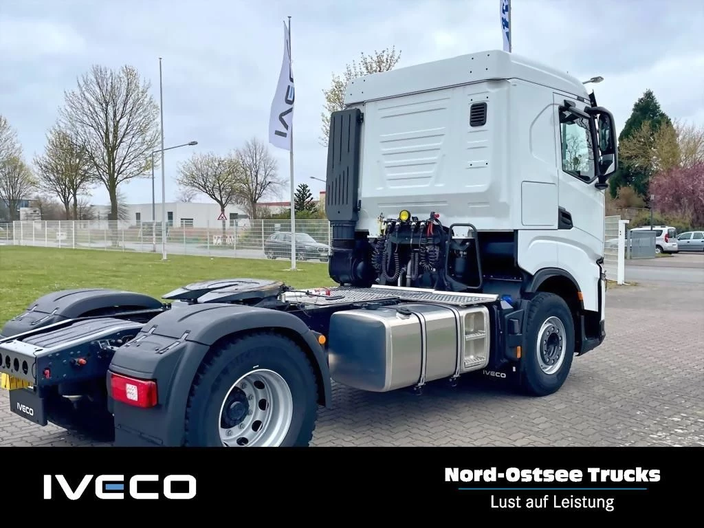 Iveco S-Way AS 440 X58 T/P ON+ KlimaA Standkl LED NA