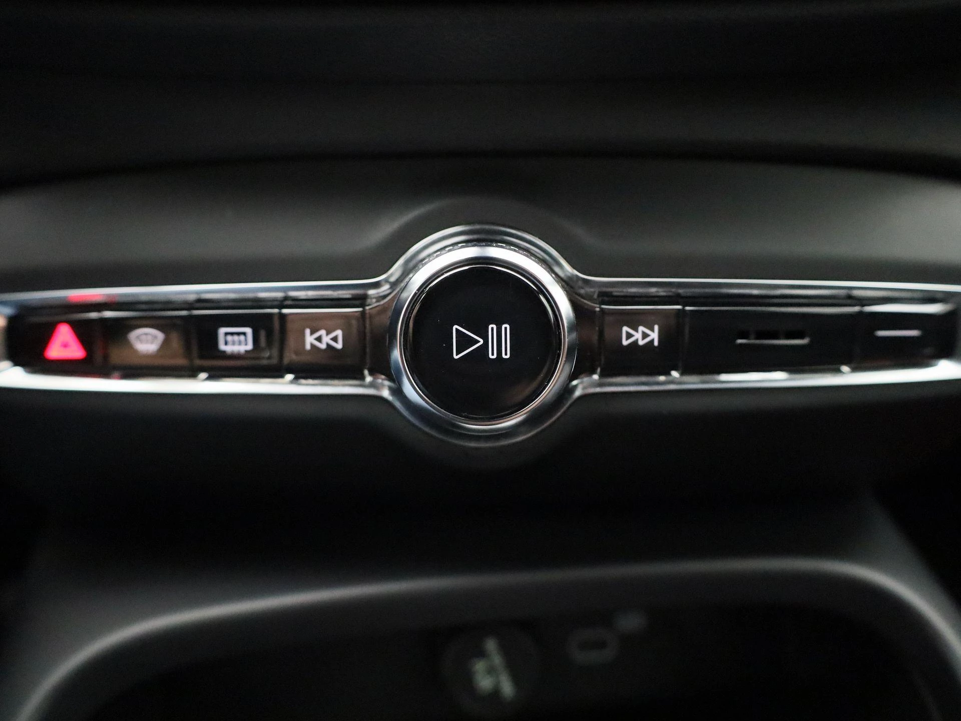 Volvo-XC40-image-21