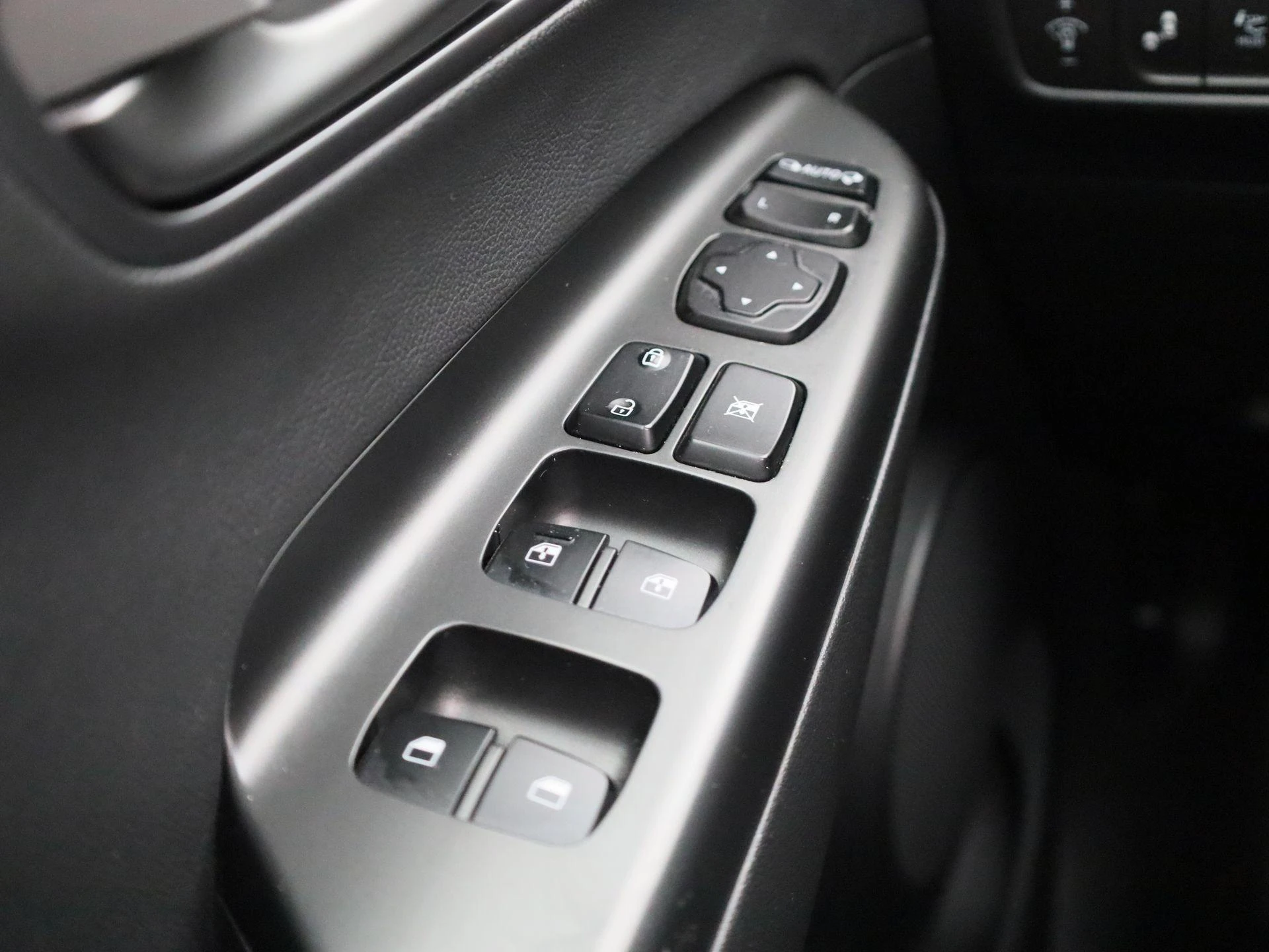 Hyundai-Kona-image-28