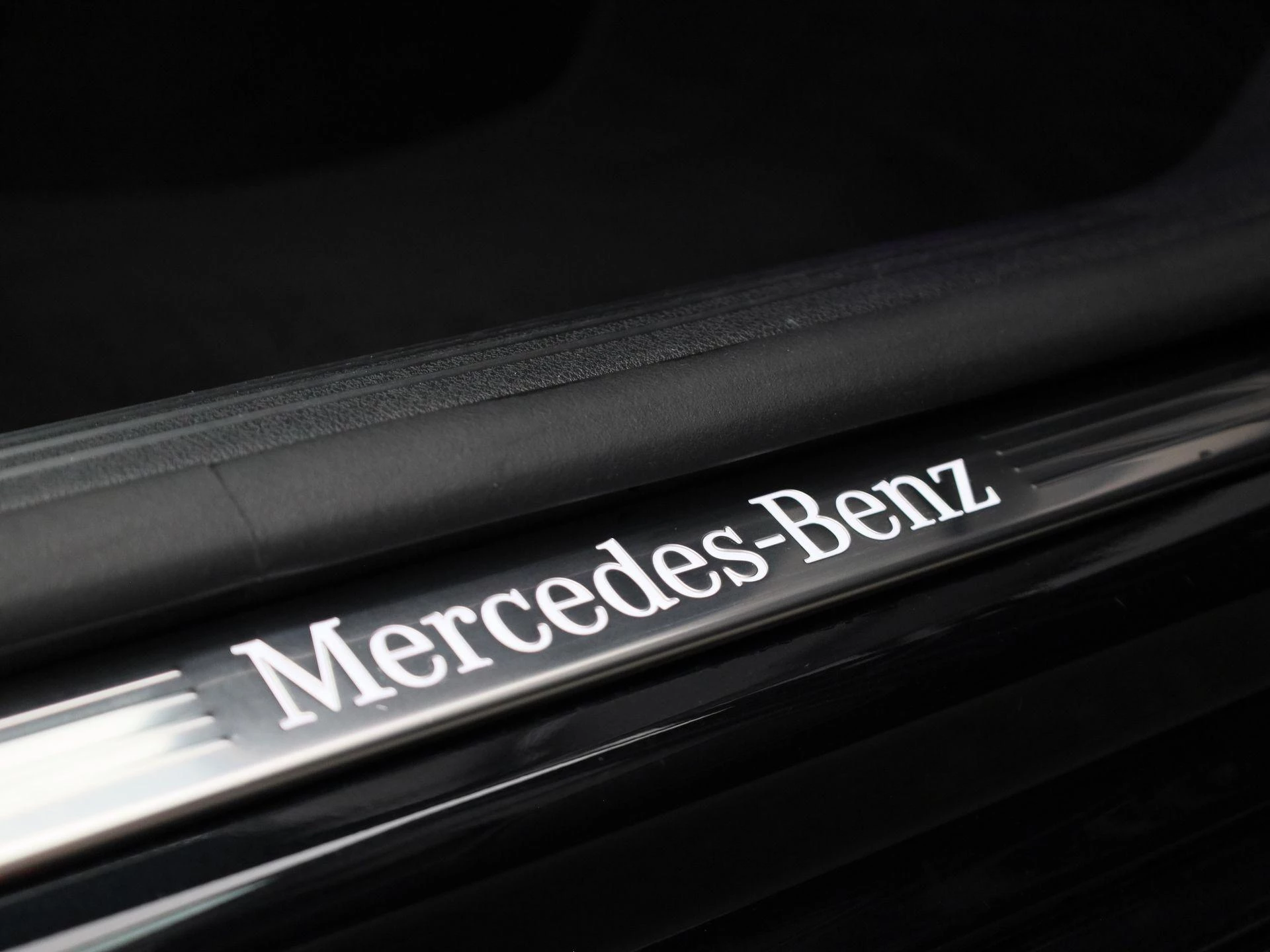 Mercedes-Benz-B-Klasse-image-32