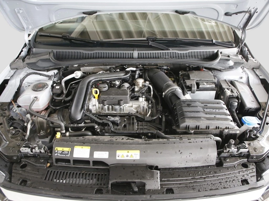 Volkswagen Polo 1.0 TSI R-Line 17" Navi Kamera