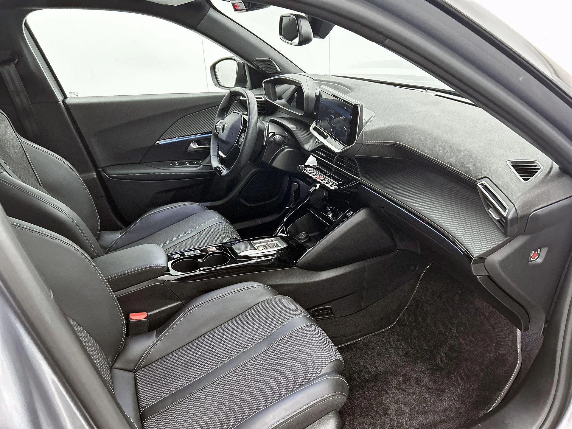 Peugeot-2008-image-21