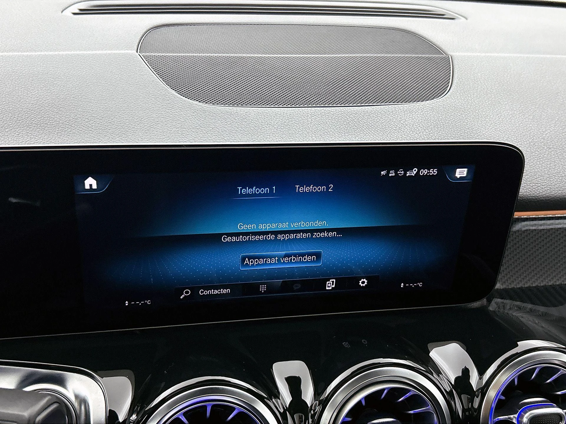 Mercedes-Benz-GLB-image-8