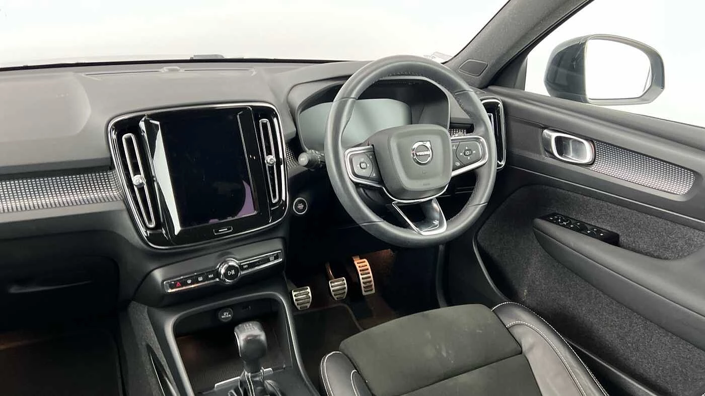Volvo-XC40-image-7