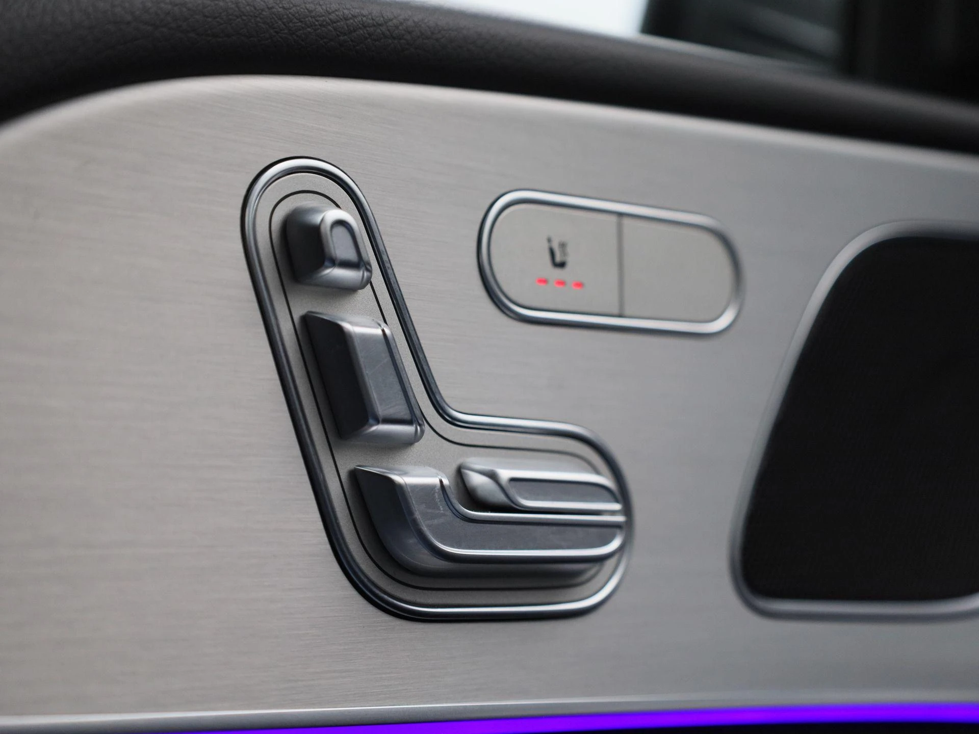 Mercedes-Benz-GLE-image-34