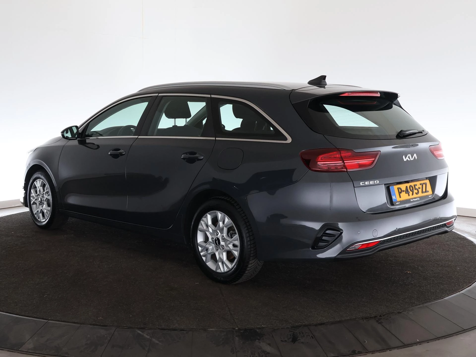 Kia-Ceed Sportswagon-image-6