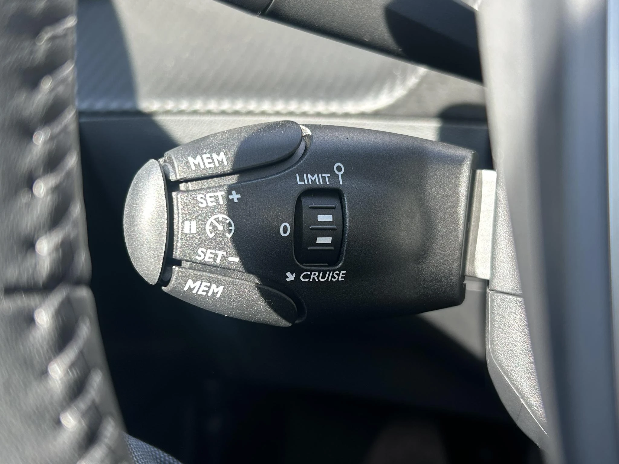 Peugeot-2008-image-11