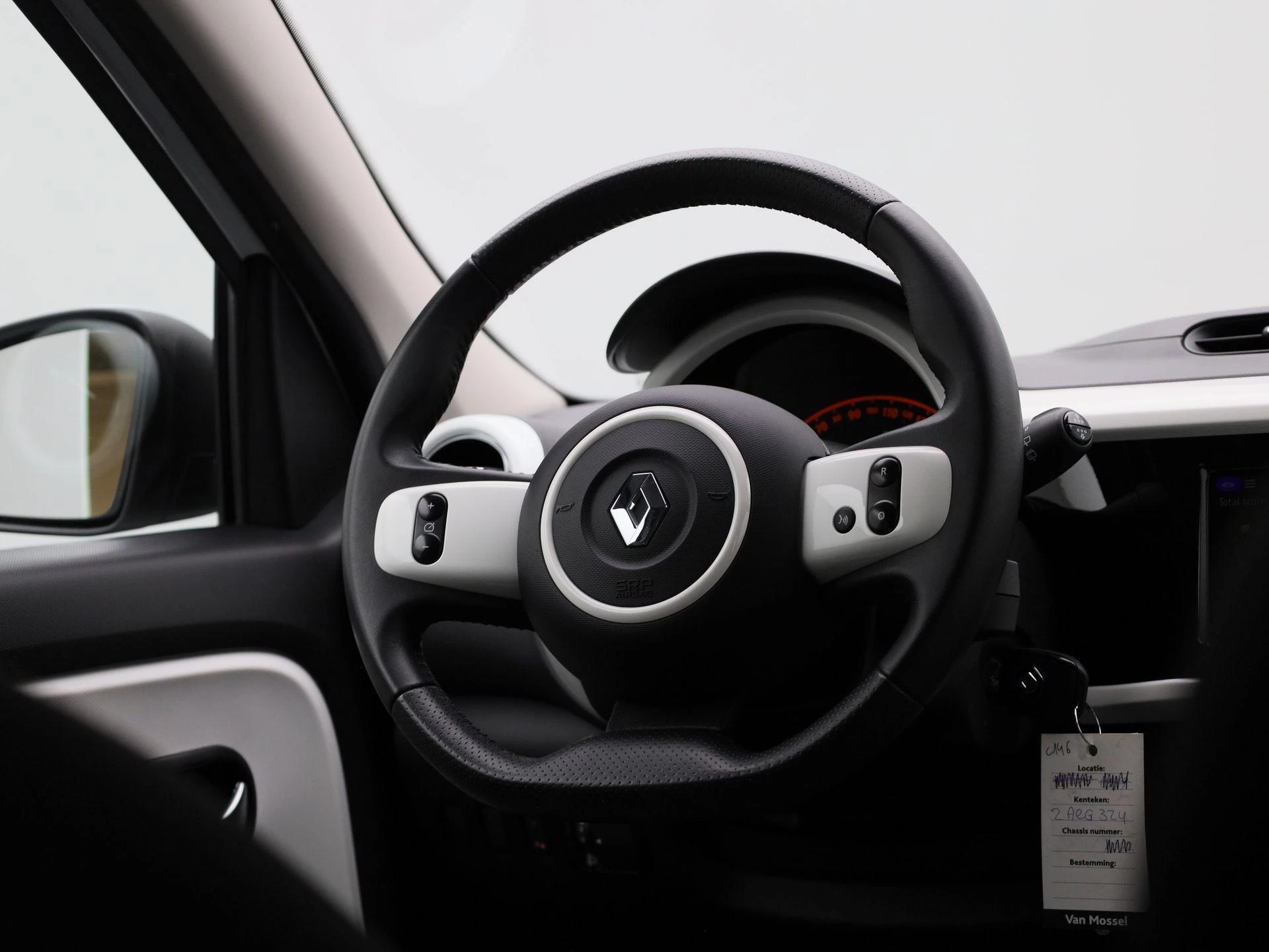 Renault-Twingo-image-35