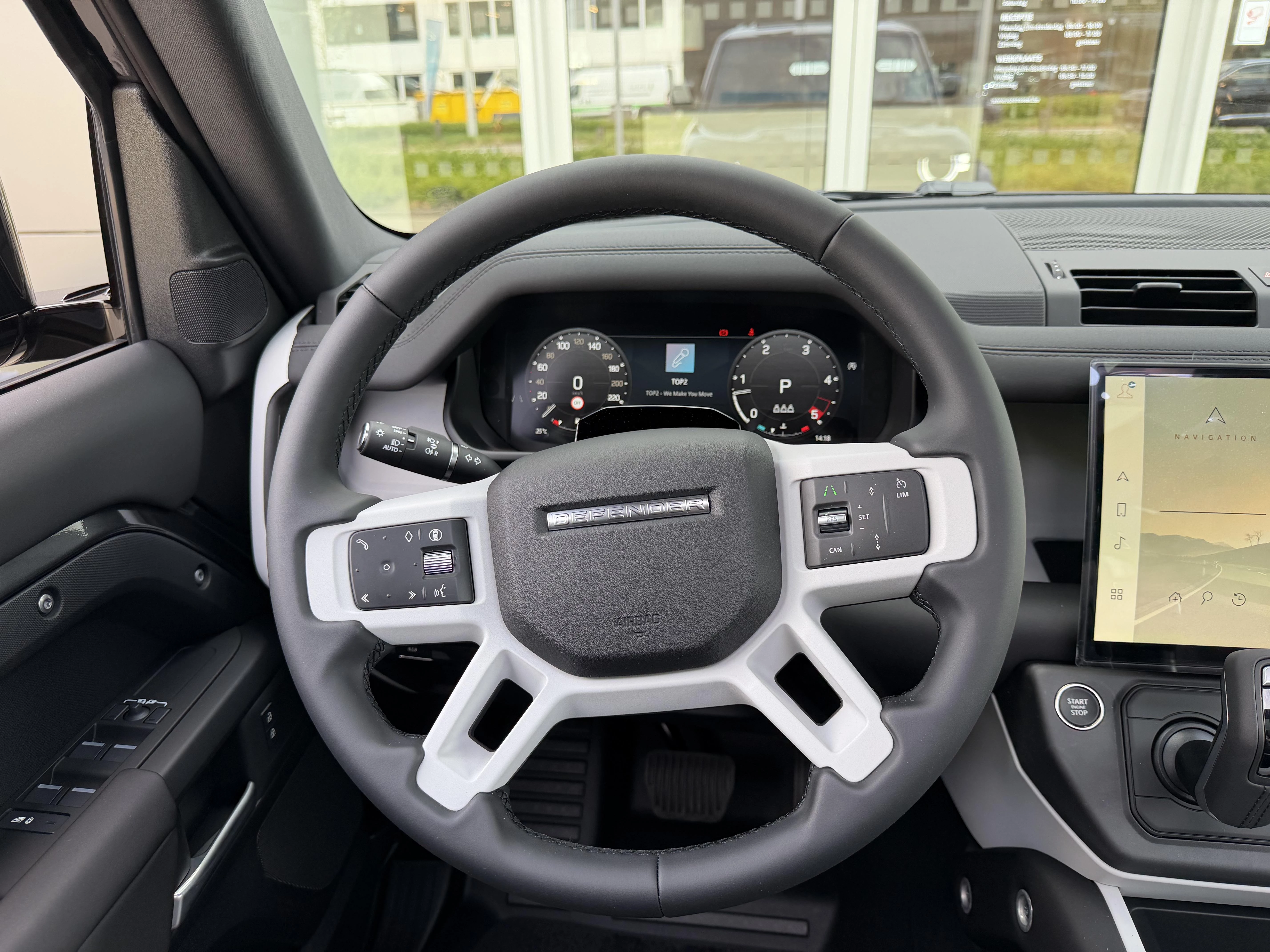 Land Rover-Defender-image-12