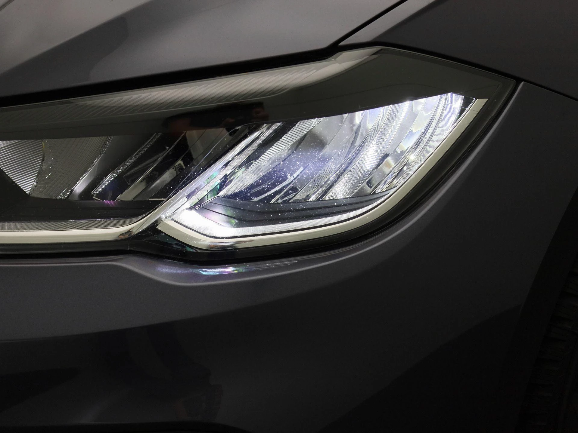 Volkswagen-Polo-image-13