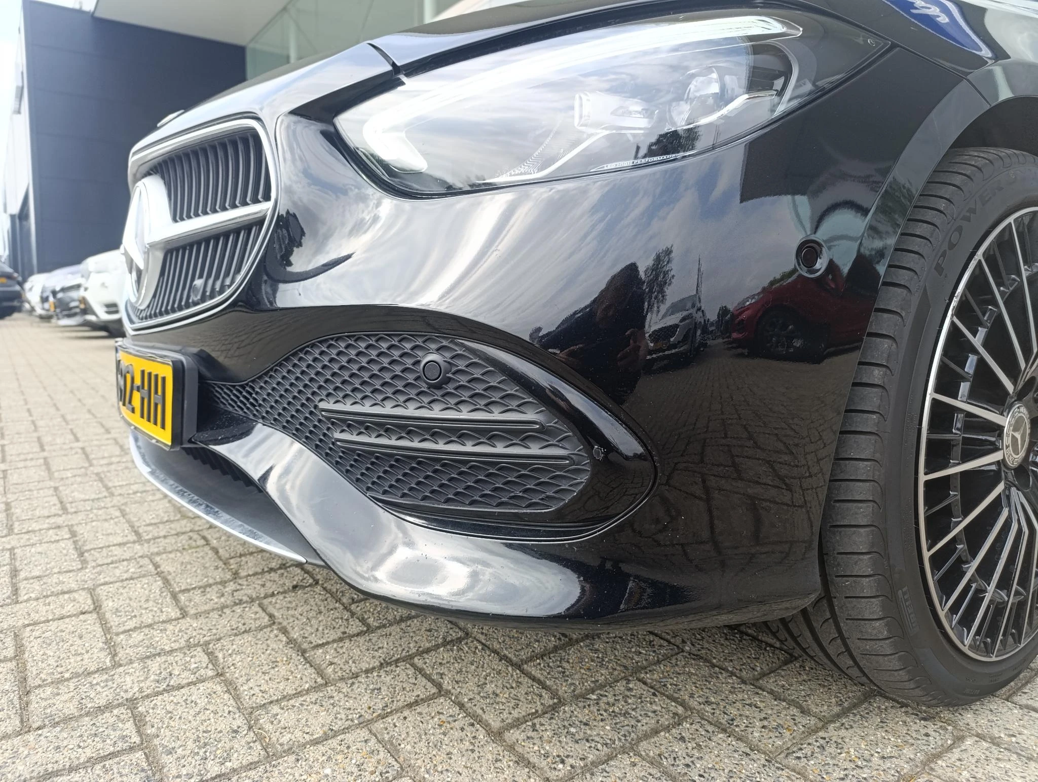 Mercedes-Benz-C-Klasse-image-4