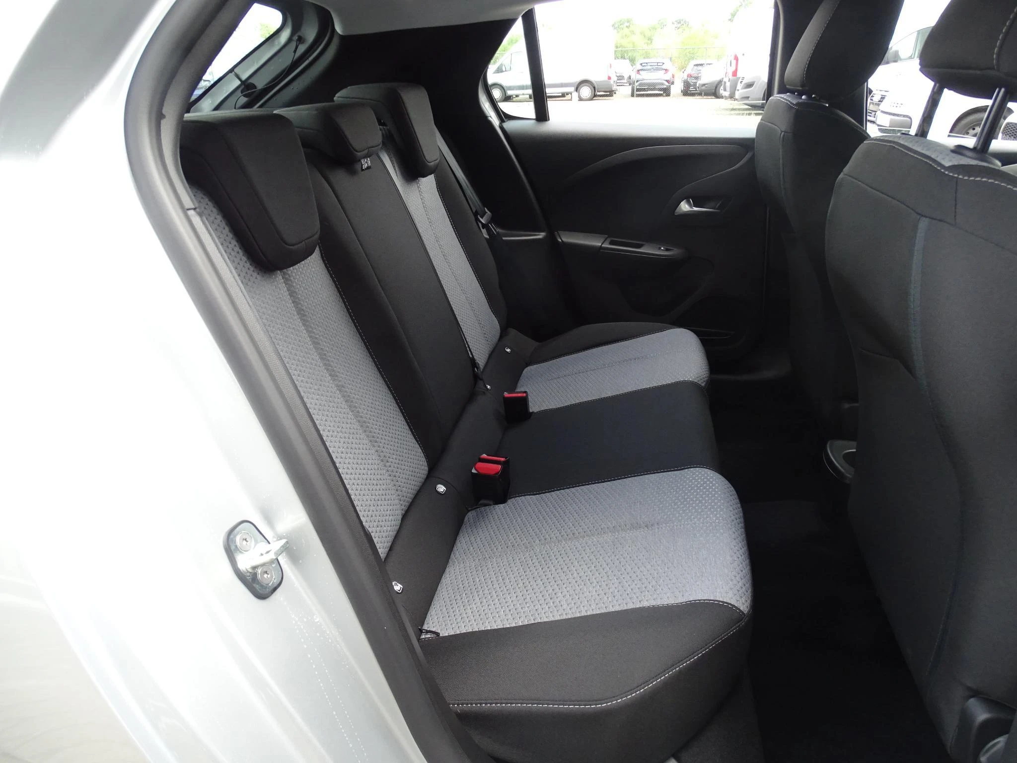 Opel-Corsa-image-13