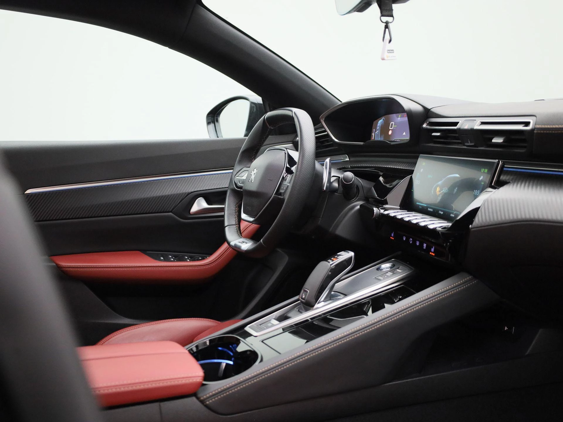 Peugeot-508-image-38