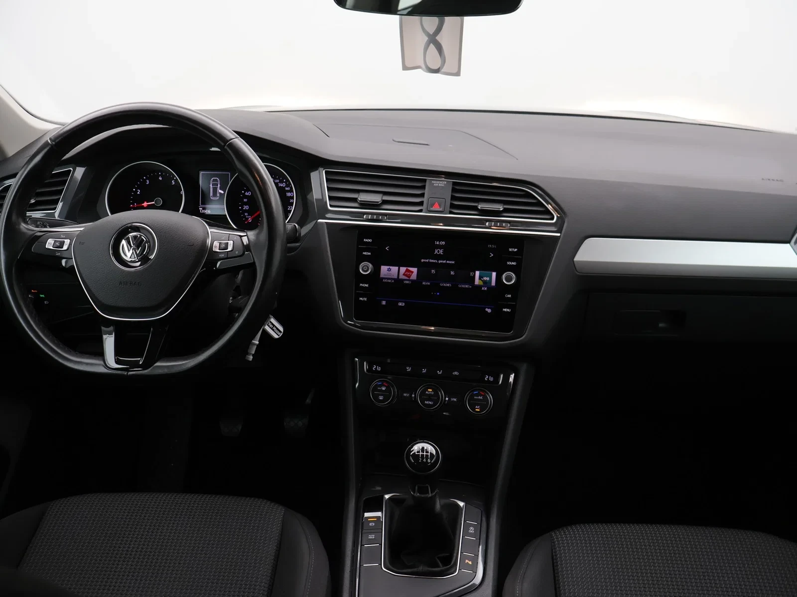 Volkswagen Tiguan Trendline 1.5TSI 130PK *PDC*AUTOMATISCHE AIRCO*DAB RADIO*BLTH*...*