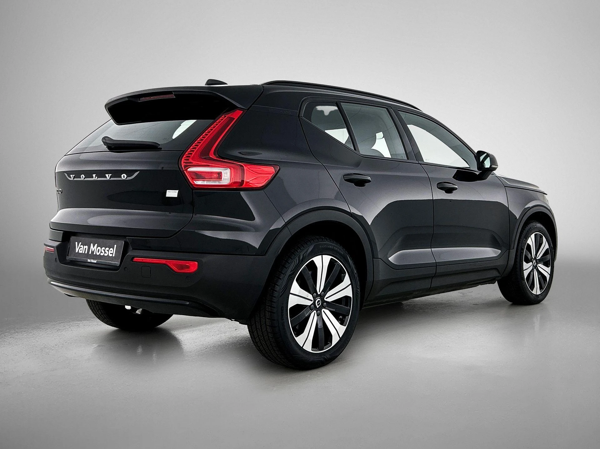 Volvo-XC40-image-3