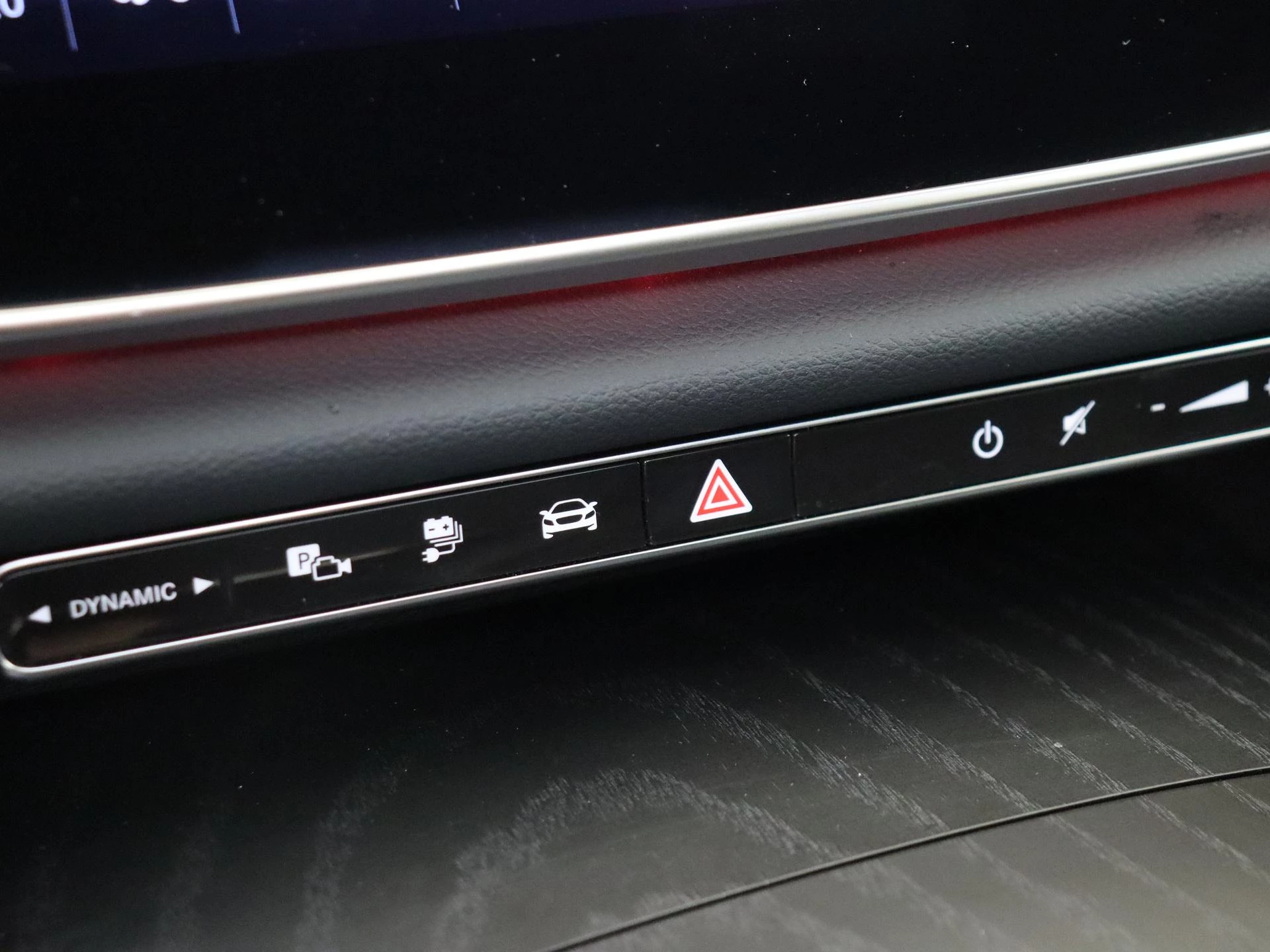 Mercedes-Benz-E-Klasse-image-23