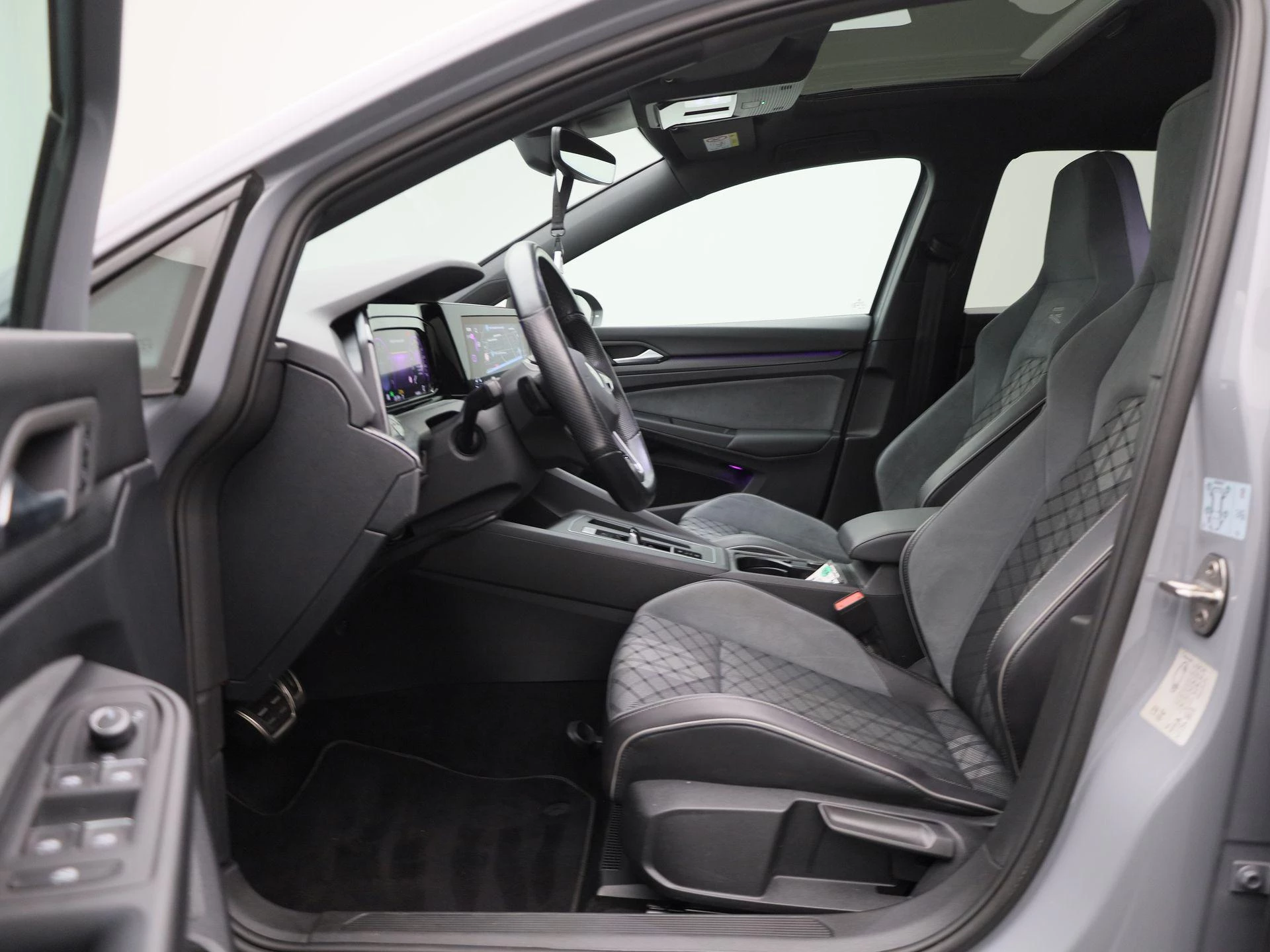 Volkswagen Golf 1.5 eTSI Aut. R-Line