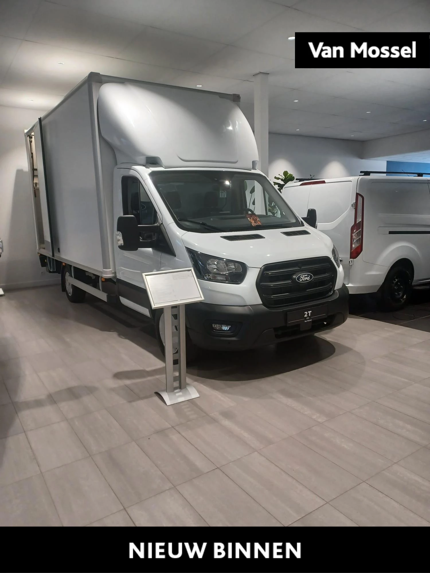 Ford-Transit-image-0