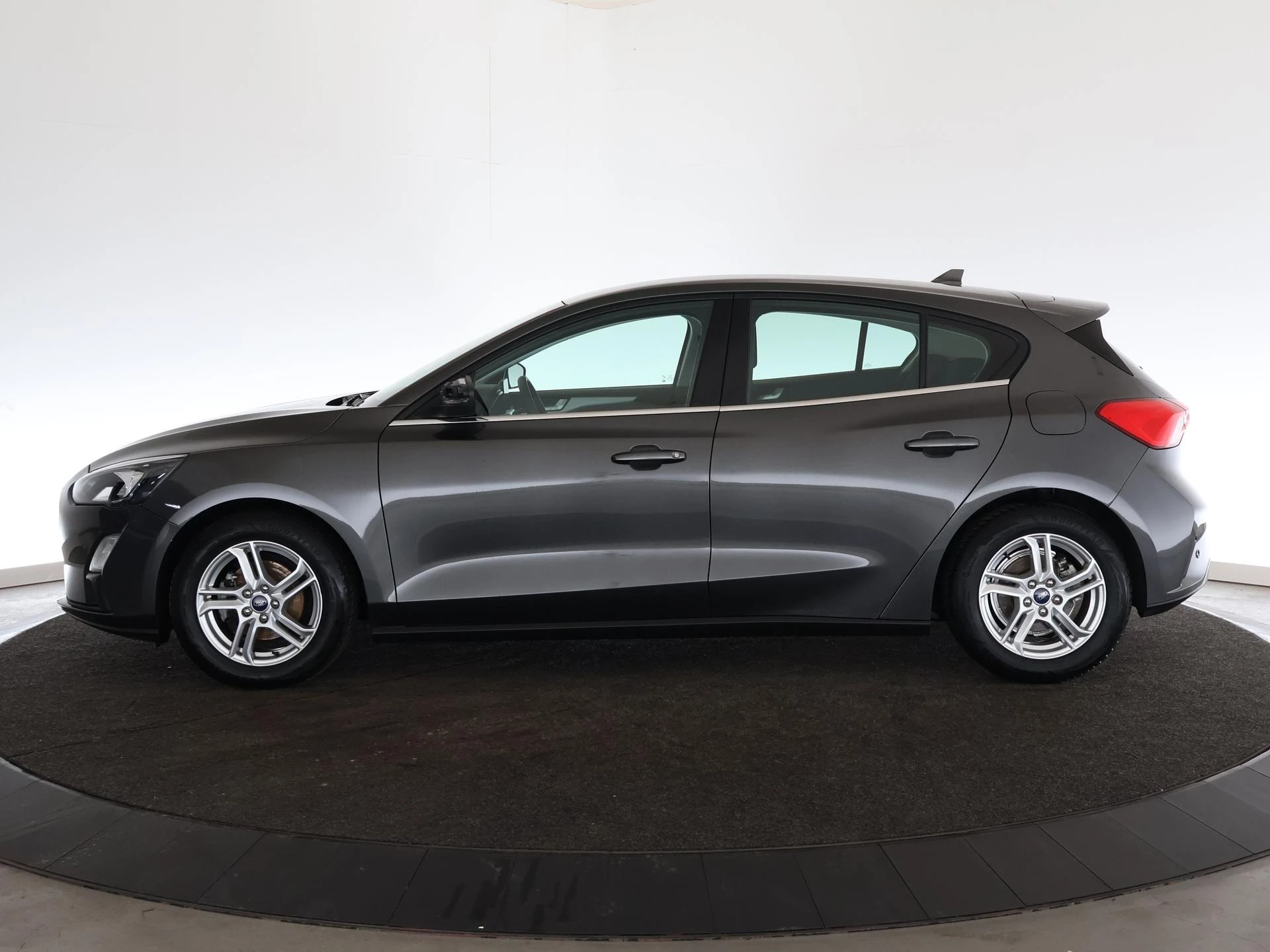 Ford-Focus-image-1
