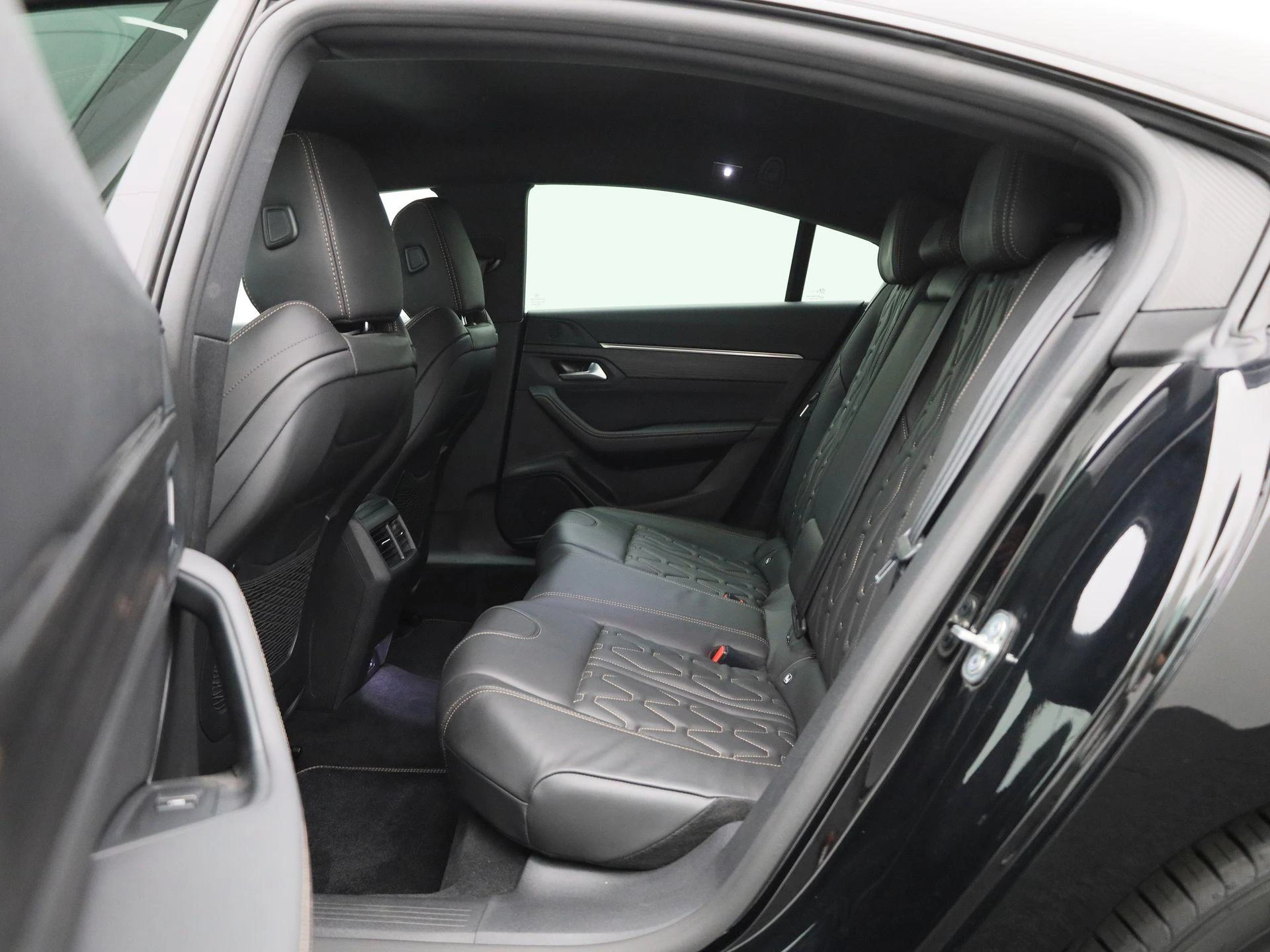 Peugeot-508-image-11