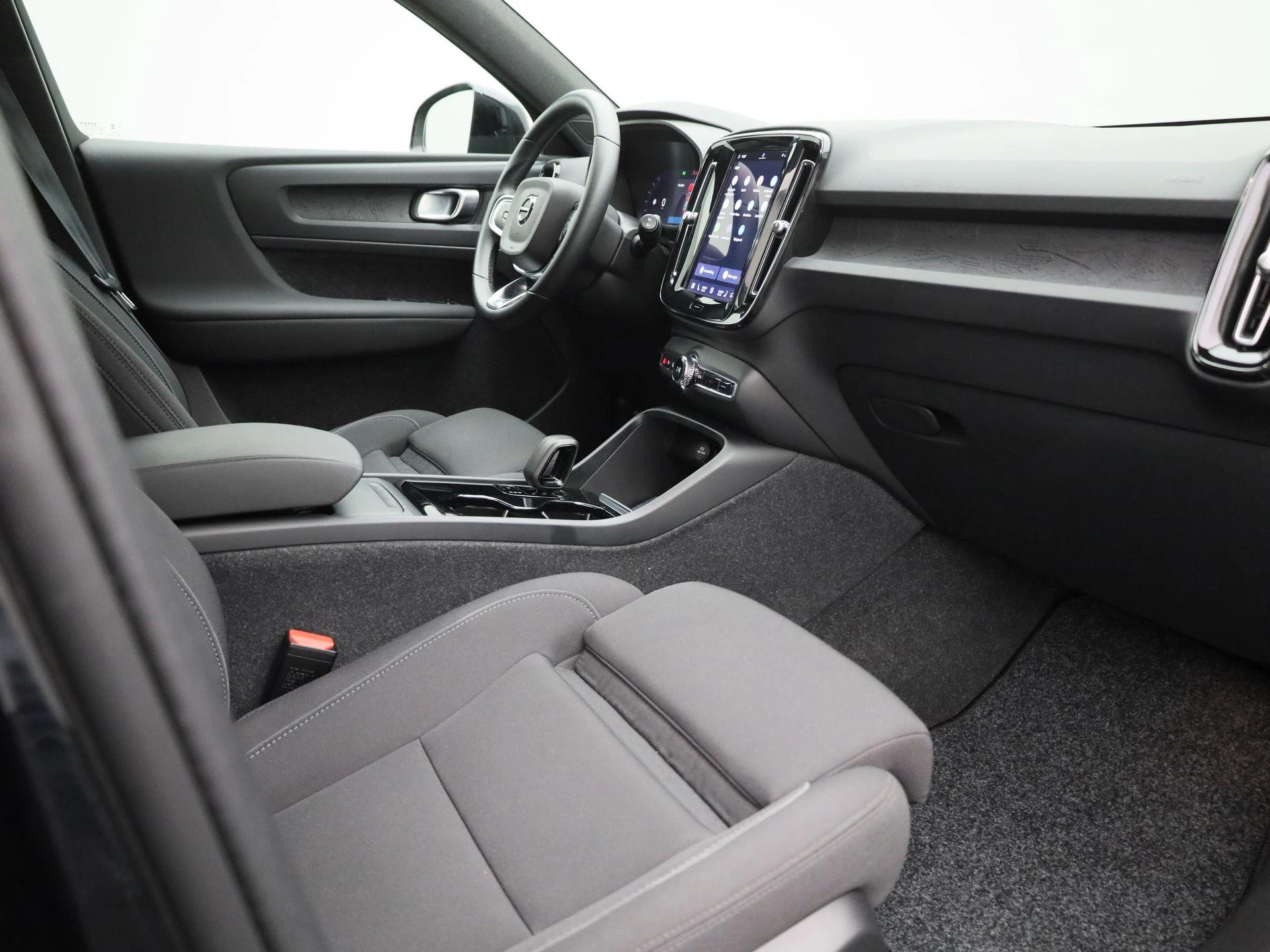 Volvo-XC40-image-30